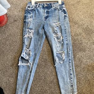 Women’s boyfriend jeans